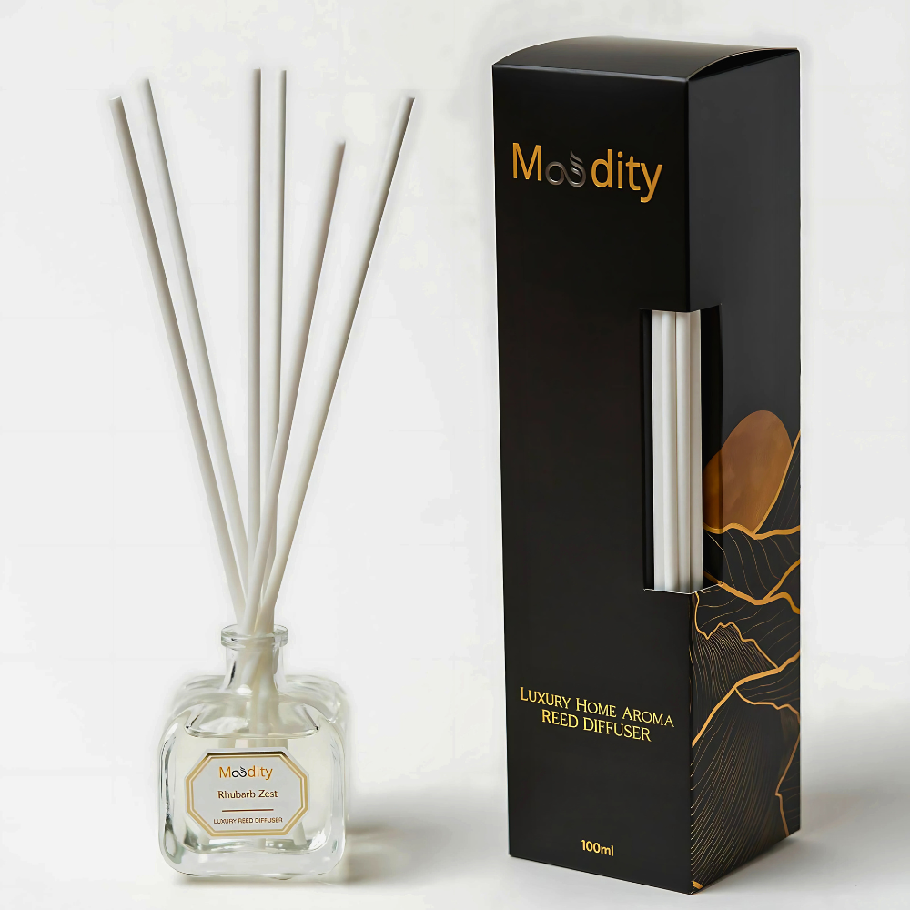 Namų kvapas su lazdelėmis „Rhubarb Zest“, 100 ml, pagamintas Lietuvoje, su ekologiška baze.